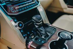 تۆیۆتا لاند کروزەر